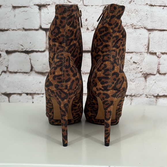 🆕Jessica Simpson “Valyn” Booties, Size 8.5 - Picture 7 of 9